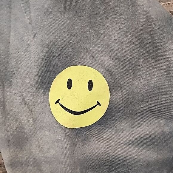 NWOT CALL Your Mother Smiley Face Tie Dye Tee - Picture 5 of 5